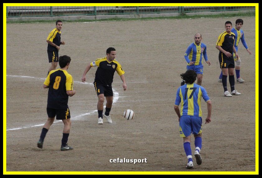 111210 Futura 088_tn.jpg